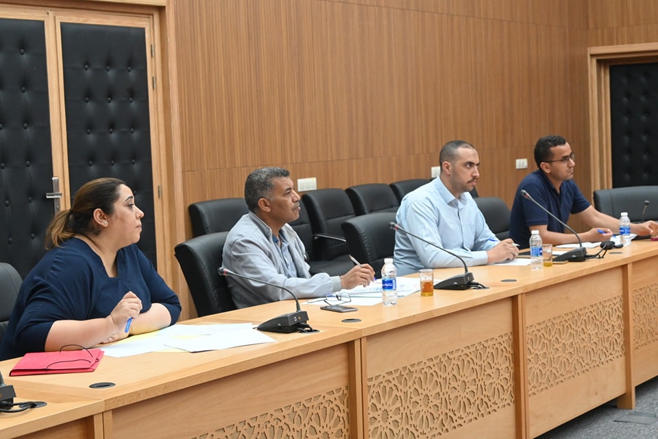 مجلس عمالة إنزكان أيت ملول يناقش مراحل تنفيذ مشروع السقي الجماعي بدوار البيض